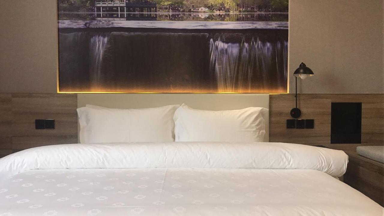Jinjiang Metropolo Hotel Nanjing Jiangjun Dadao Hehai University Branch Extérieur photo
